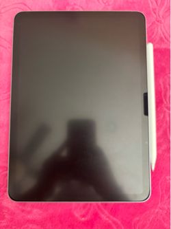 iPad with apple pen