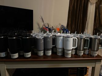 Stanley Quencher H2.0 Tumblers – Lot of Multiple Colors