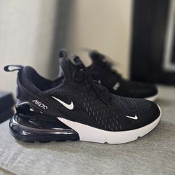 Women's Nike Air 270 
