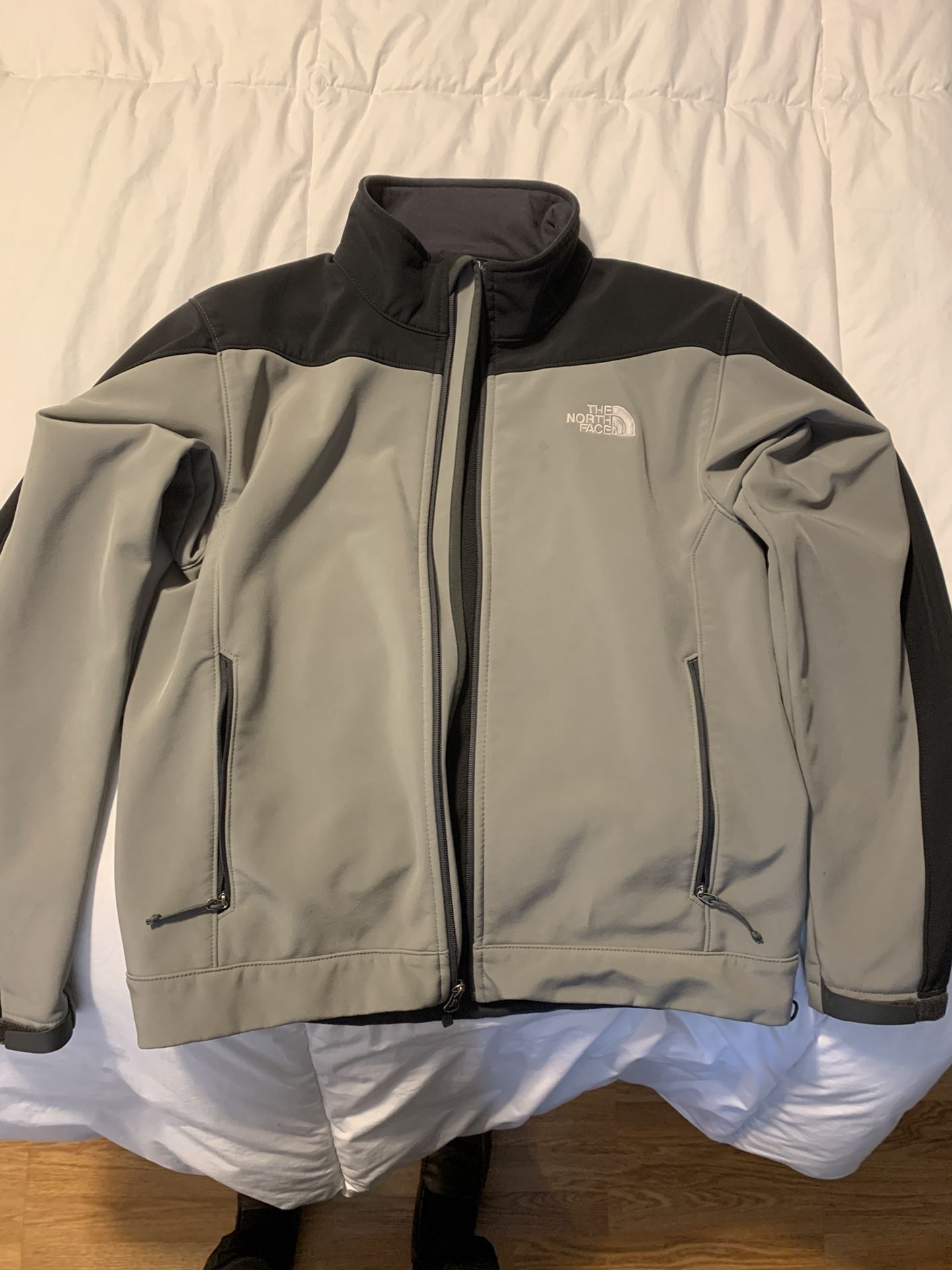 North Face Men’s Small Jacket