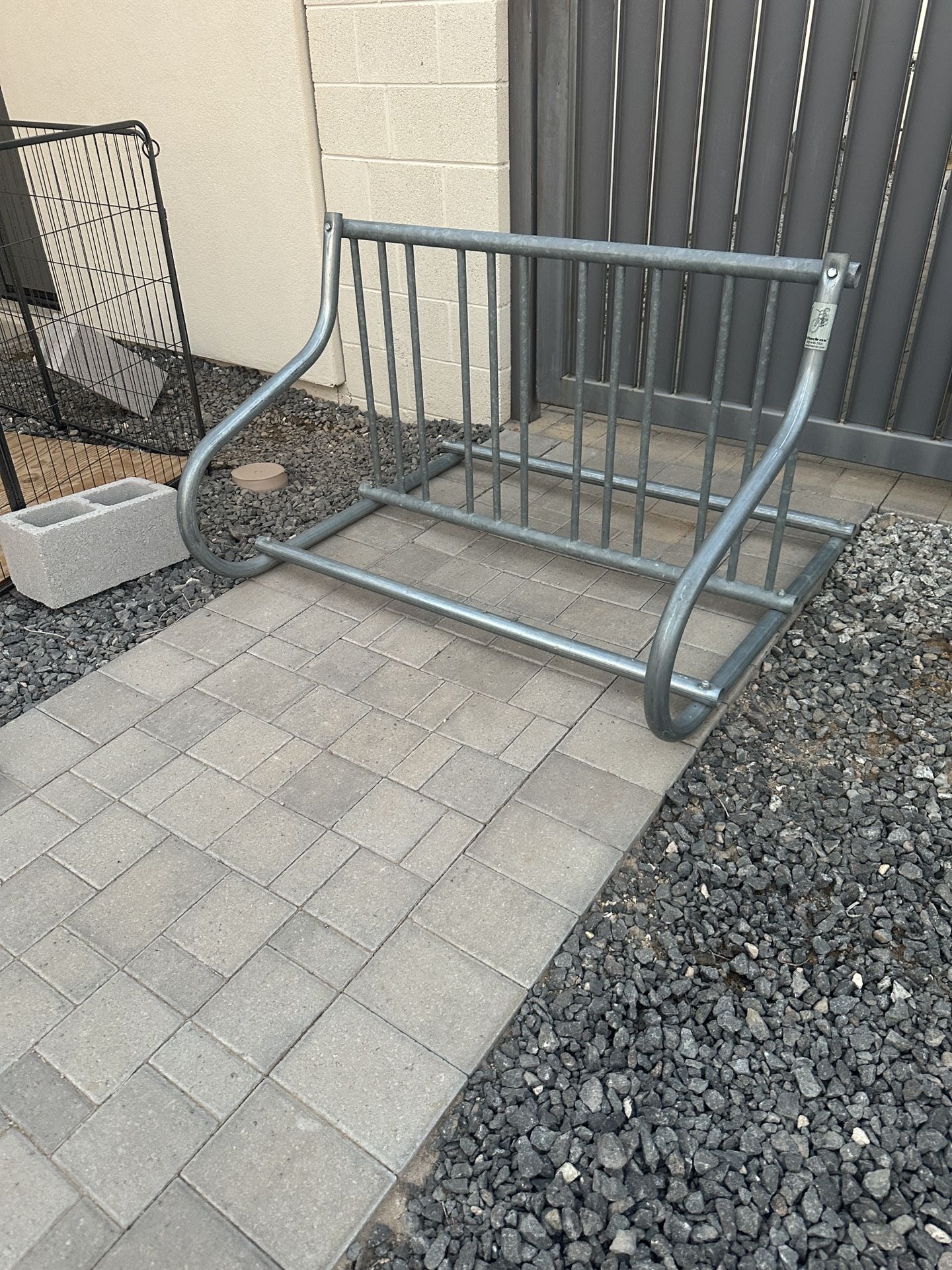 Metal bike rack