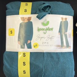 Women’s 2-Piece Lounge Set