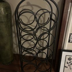 8 Bottle Wine rack