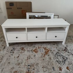 White Entertainment /dresser/coffee Table 