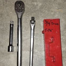 CRAFTSMAN 3/4" Drive Ratchet w/4" Extension & 1-1/2" Socket