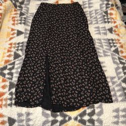 Dip Slit Floral Maxi Skirt