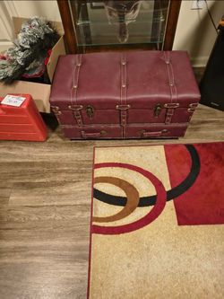 Storage Leather Chest Like New