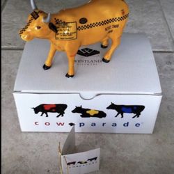 Cow Parade Figurine NYC Taxi Retired #9160