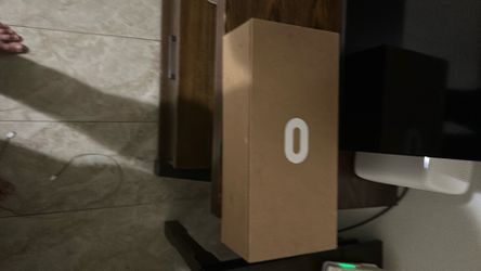 meta oculas 2 200$ less than retail