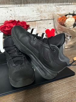 Jordan Stay Loyal 3 (4.5Y) Big Kids