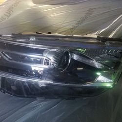 2019 passenger headlight