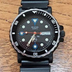 Rare VTG black Bulova Marine Star 660 Feet PVD Quartz Diver Watch