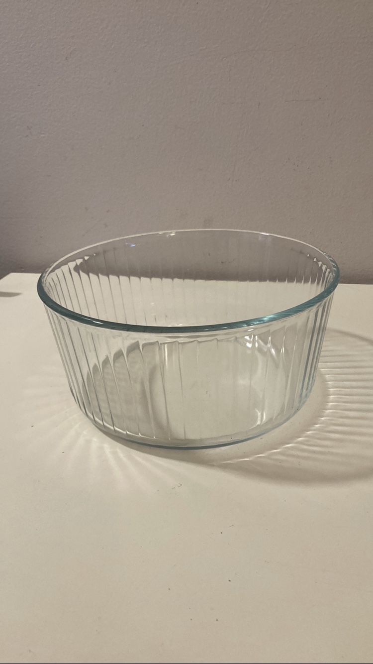 Pyrex France Clear Glass Ribbed Souffle Baking Dish Casserole 8 1/4” x 4”H