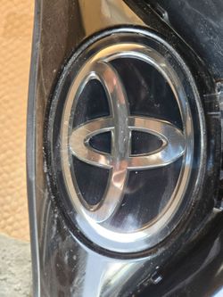 2022  Toyota CHR emblem only