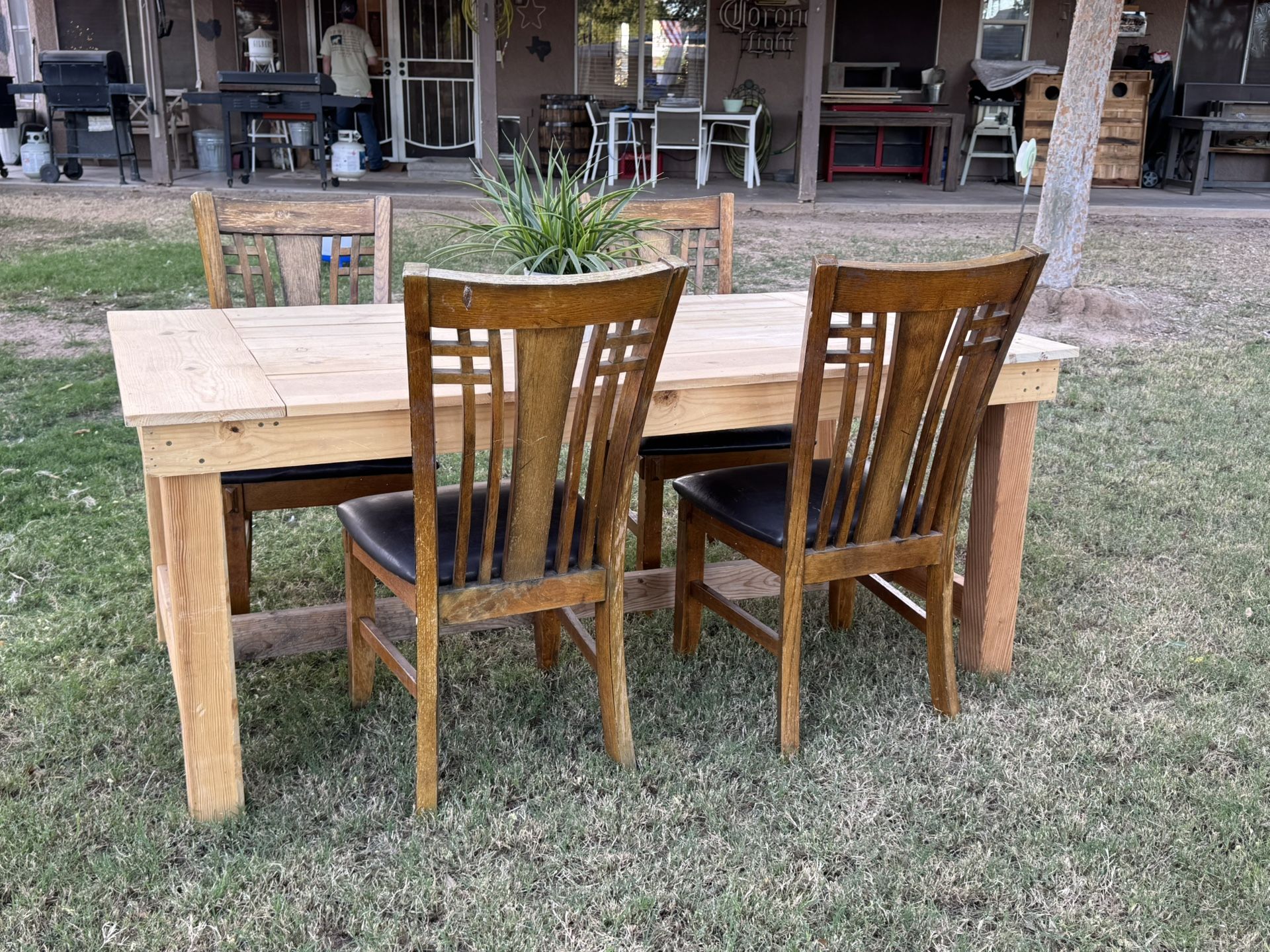 MUST GO ASAP!! Nice Solid Wood Kitchen Table and Chairs