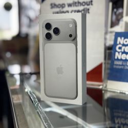 iPhone 17 Pro Max (Factory Unlocked) 