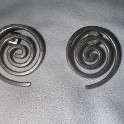 Vintage Swirling Spiral Silver Stud Earrings Hammered 