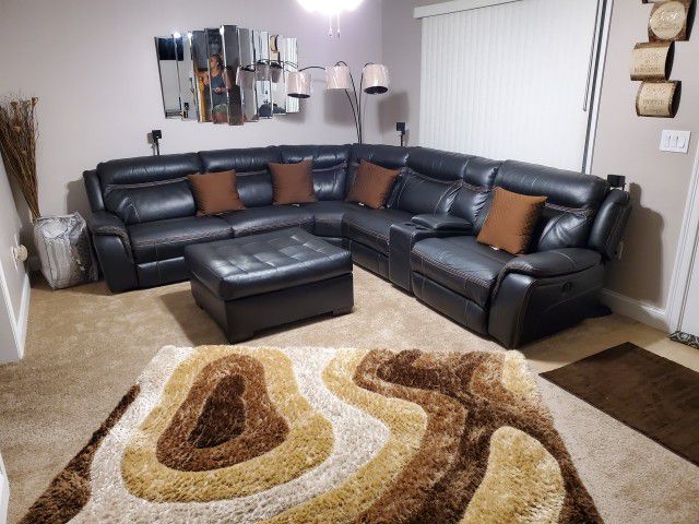 All BLACK LEATHER SECTIONAL& OTTOMAN 
