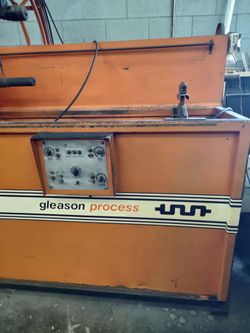 Gleason crankshaft welder  make offer