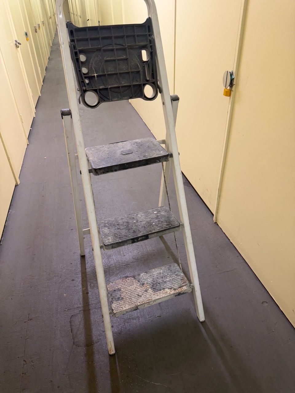 Step Wear 2 Used Step ladder for Sale in San Diego, CA - OfferUp