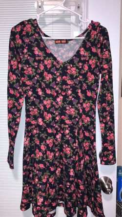 Long sleeve flower dress/ vestido manga larga