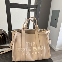 Marc Jacob’s tote bag $280