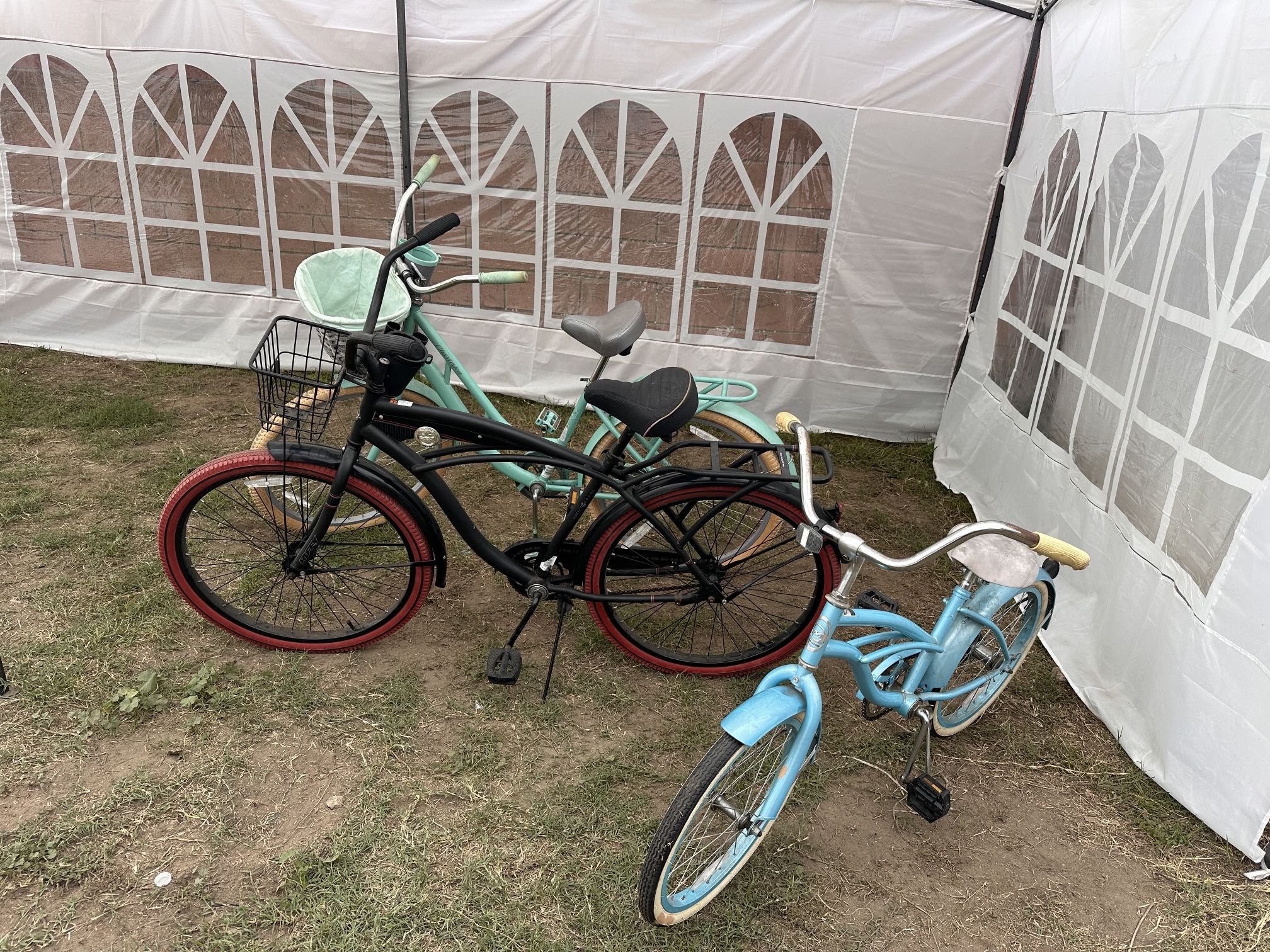2 Cruiser Bikes + Free Kids Cruiser Bike!