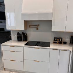 Kitchen Cabinets 