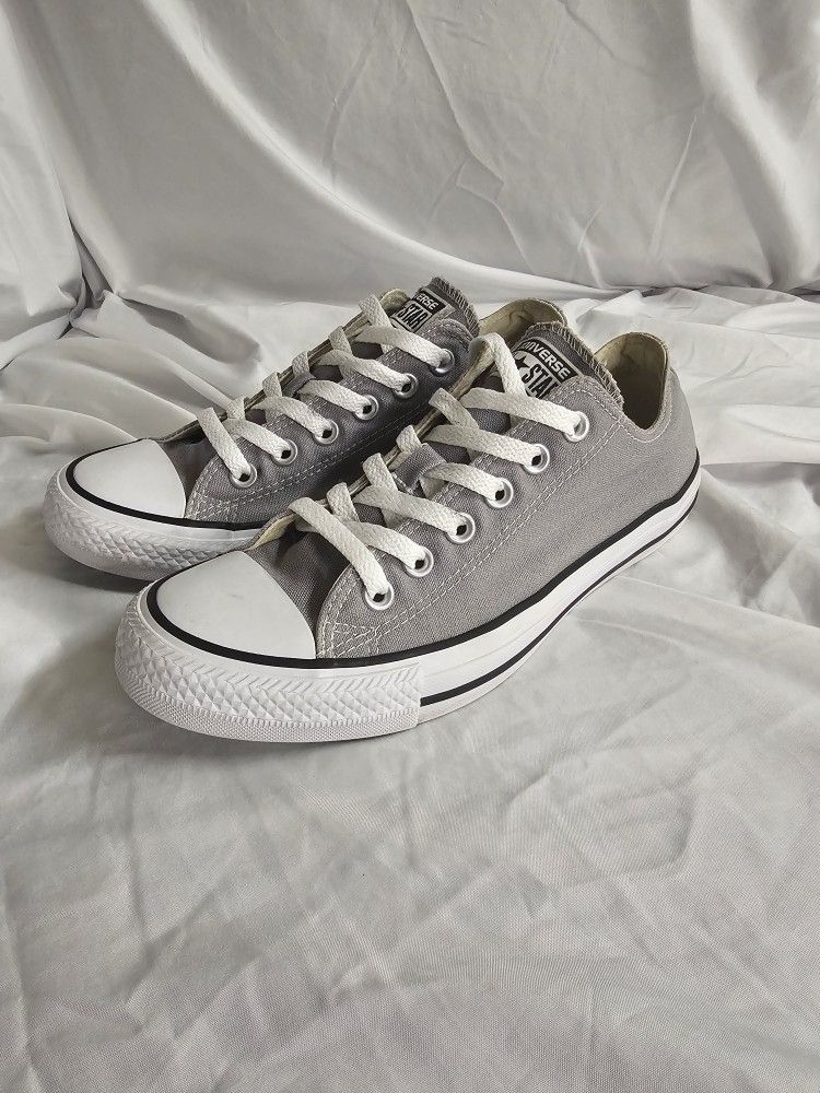 Converse Low Top  6M  24.5CM