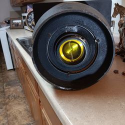 1940's or 50's old army camera that came off a air force plane back in world War ll  20 ins long by 15 ins wide by 12 ins front to back 