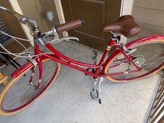 28" Public C7  Bike - red