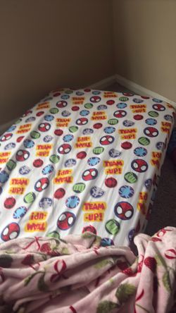 Spiderman set with bed and mattress