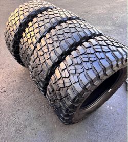 35*12.50r17 Bfgoodich Ko3 Tires en buenas condiciones las 4