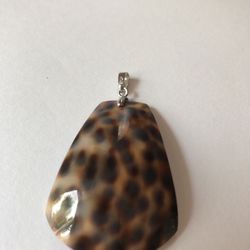 Cory shell pendant 40mm