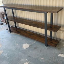 hallway table 