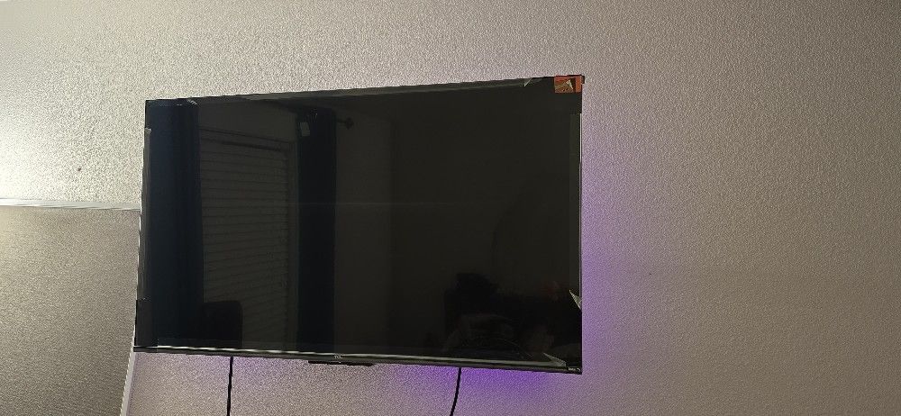 TCL - 43" Roku TV