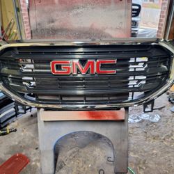 Front Upper Grille GMC TERRAIN 
