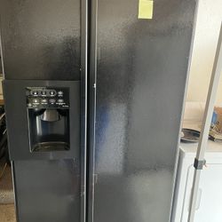 GE Black Double Door Refrigerator 