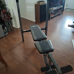 Bench Press With Leg
