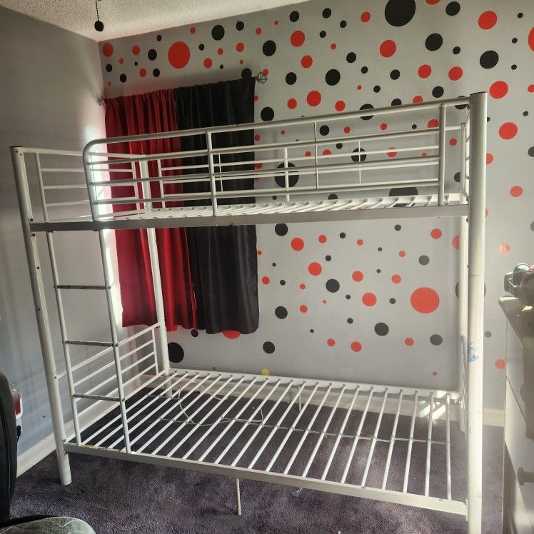 Twin Bunk Bed