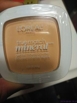 Nude/Beige mineral powder