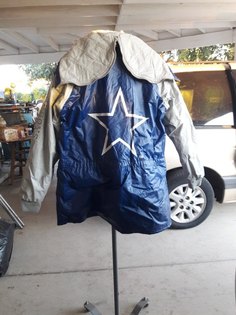 Vintage Game Day The 1990s Dallas Cowboys Rain And Snow Waterproof Coat Size Large