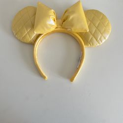 Mickey Mouse's ears Disney 