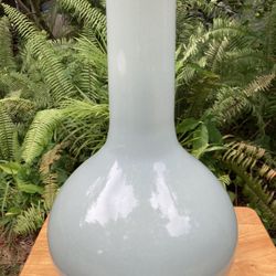 Large Rare Mid- Century Hyalyn Vase