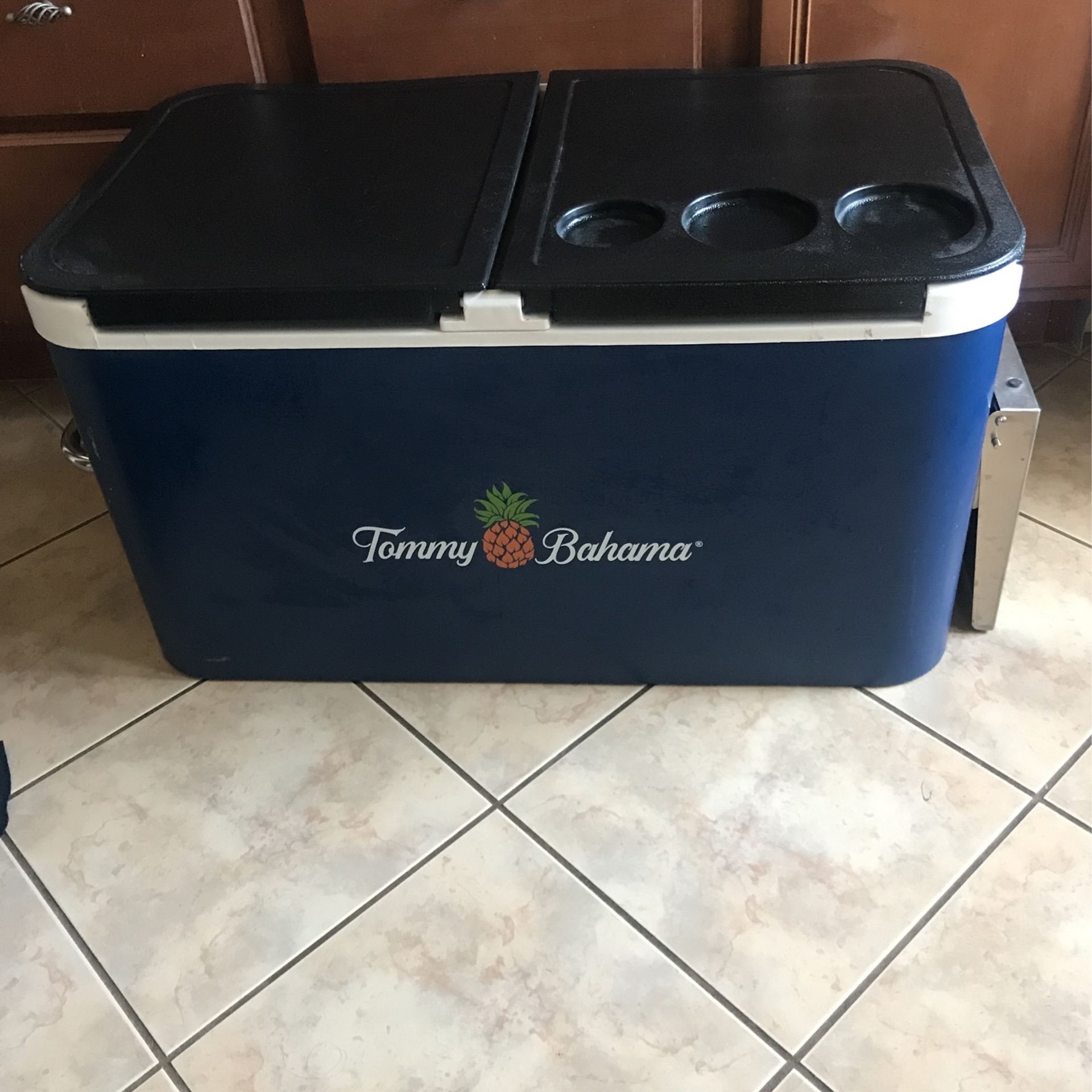 tommy bahama ice chest cooler
