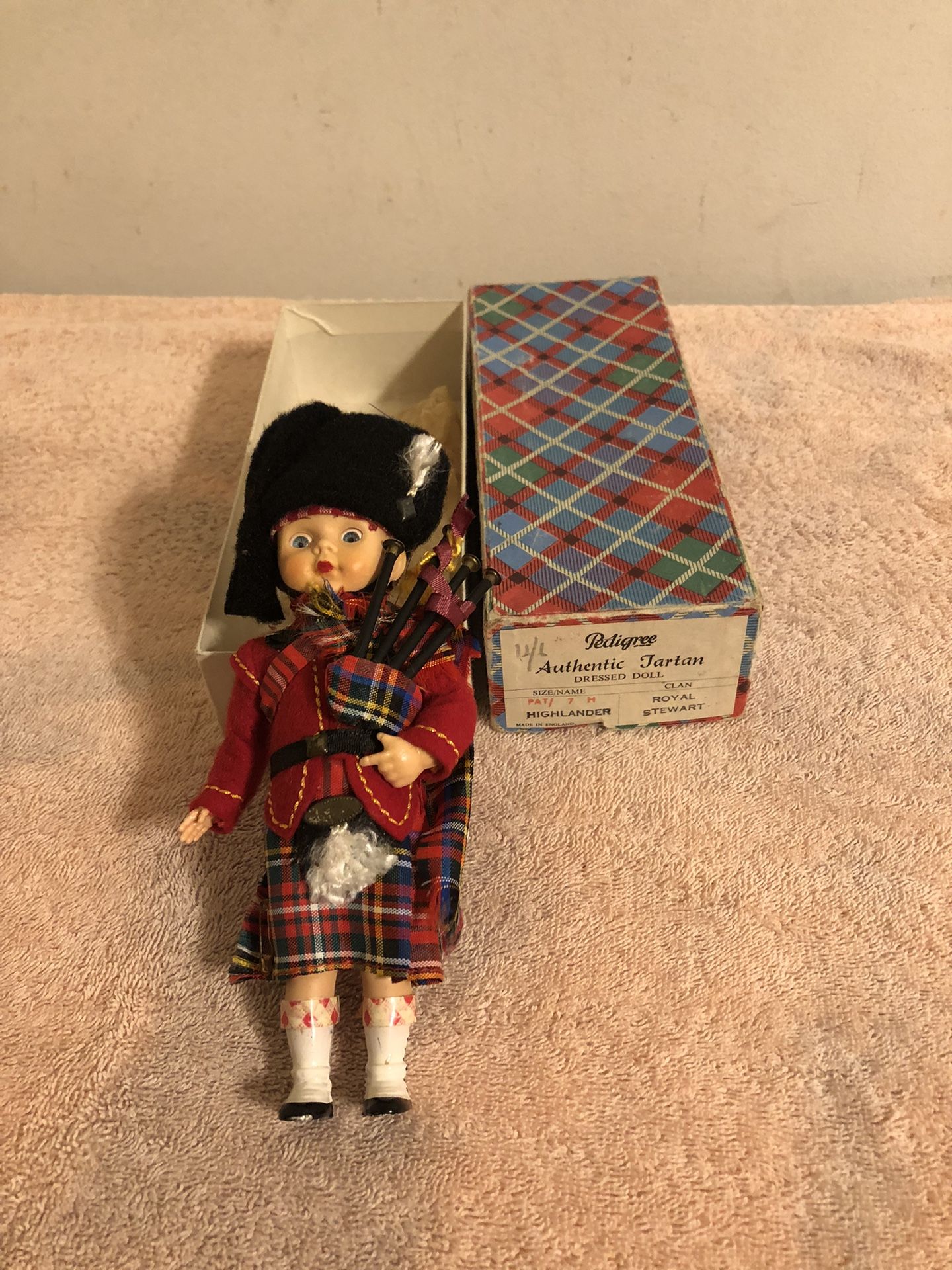 Vintage 1960’s Pedigree Authentic Tartan Highlander Royal Stewart 7” Doll In Box