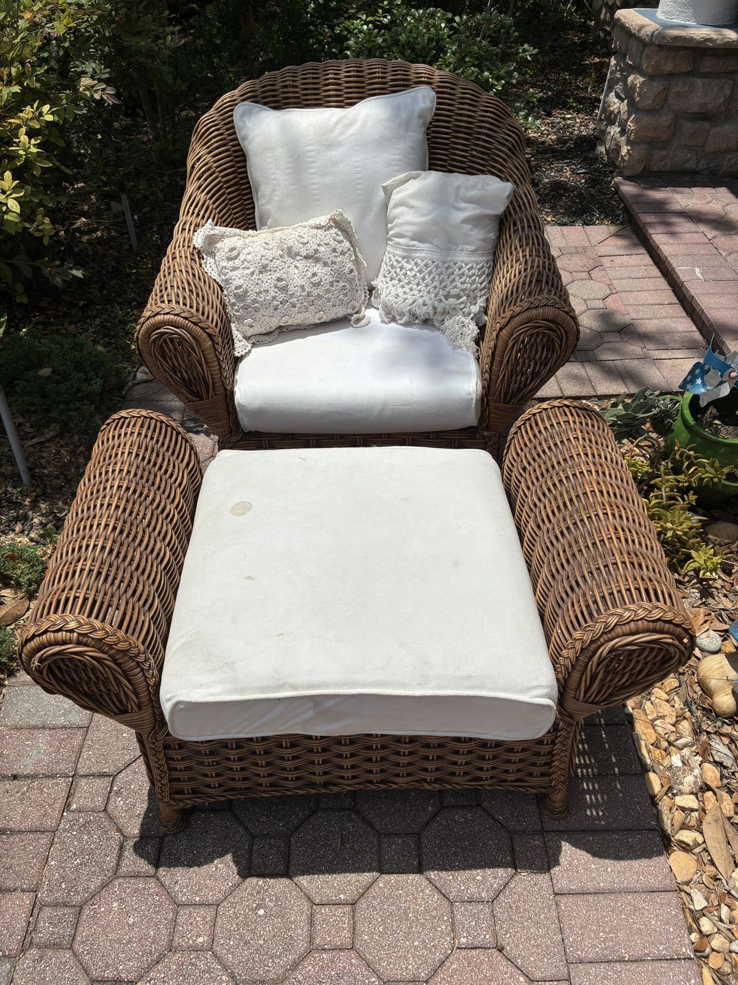 Wicker Accent Chair And Ottoman