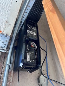 Garage doors Sidemount motors