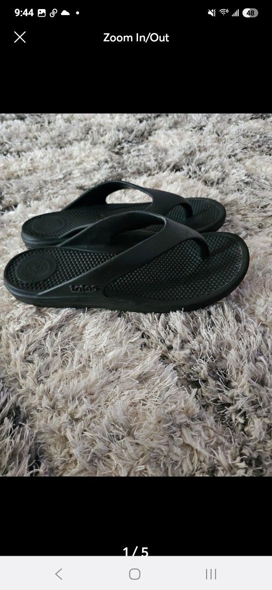 Womens TOTE sandals Like New