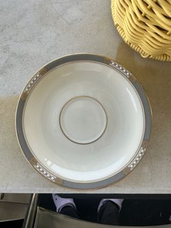 Lenox Presidential China Plates